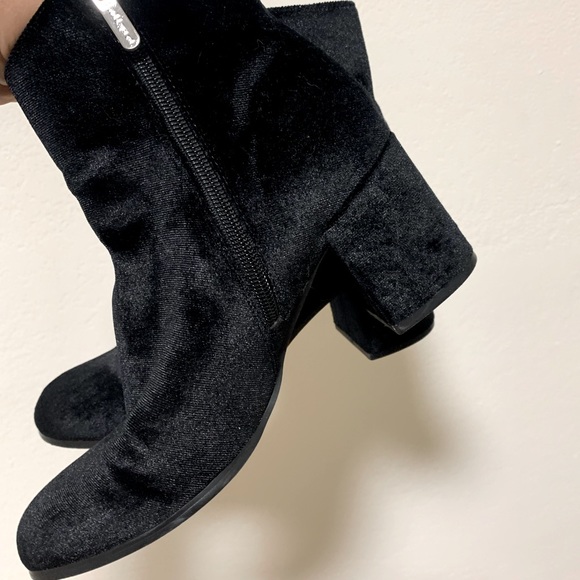 Black micro suede booties - Picture 3 of 3